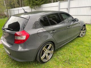 2005 BMW 1 серии 120i I (E81/E82/E87/E88), бежевый, 700000 рублей, вид 5