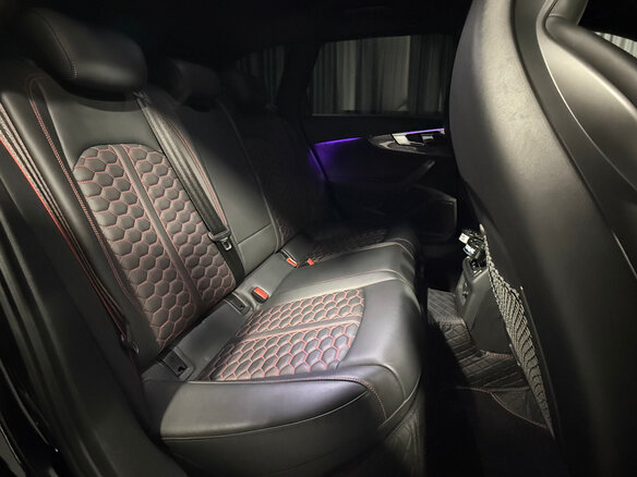 2021 Audi RS 4 IV (B9) Рестайлинг, чёрный, 7650000 рублей - вид 35