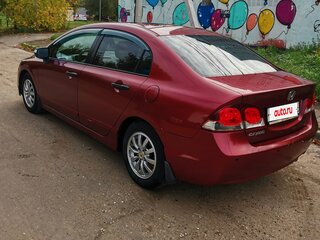 2009 Honda Civic VIII Рестайлинг, красный, 650000 рублей, вид 4