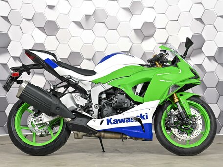 2024 Kawasaki ZX-6R Ninja, зелёный, 1299000 рублей, вид 3