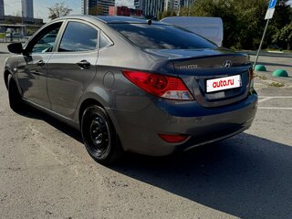 2014 Hyundai Solaris I Рестайлинг, серый, 650000 рублей, вид 3