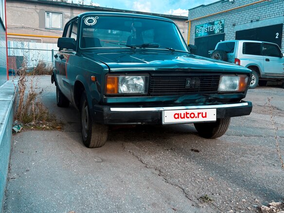 2010 Lada (ВАЗ) 2105, серый