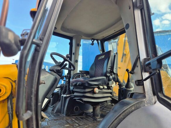 2013 JCB 4CX, жёлтый, 6500000 рублей - вид 9