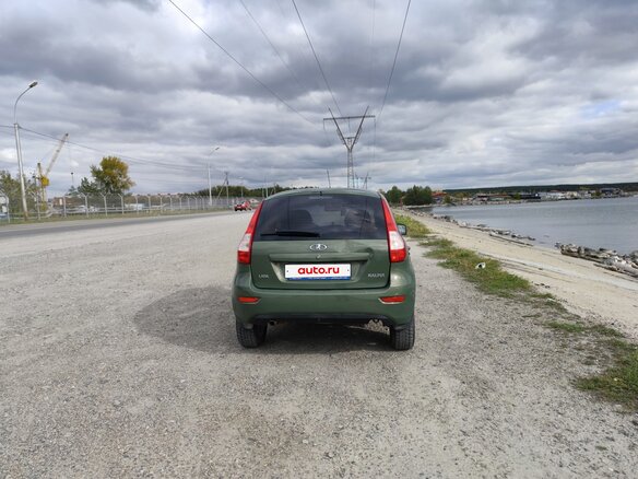 2013 Lada (ВАЗ) Kalina II, зелёный, 300000 рублей - вид 5