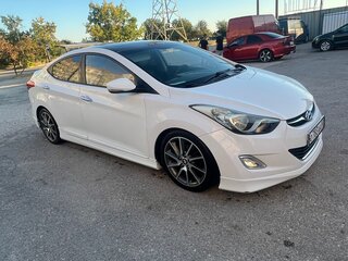 2012 Hyundai Avante V, белый, 970000 рублей, вид 4
