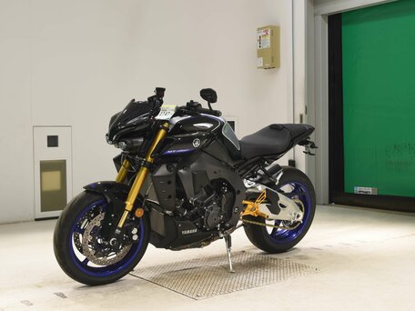 2022 Yamaha MT-10SP, чёрный, 1800000 рублей, вид 2