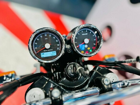 2026 Royal Enfield Interceptor 650, зелёный, 689000 рублей - вид 15