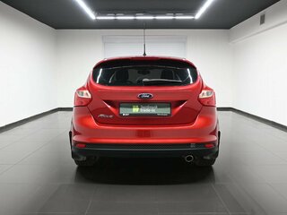 2013 Ford Focus III, красный, 795000 рублей, вид 4