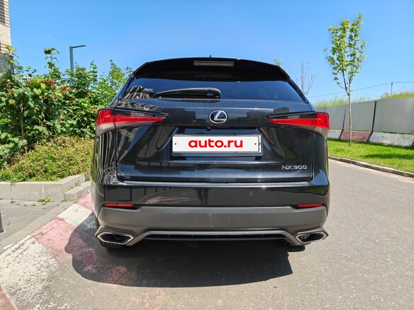 2019 Lexus NX 300 I Рестайлинг, чёрный, 2750000 рублей - вид 3