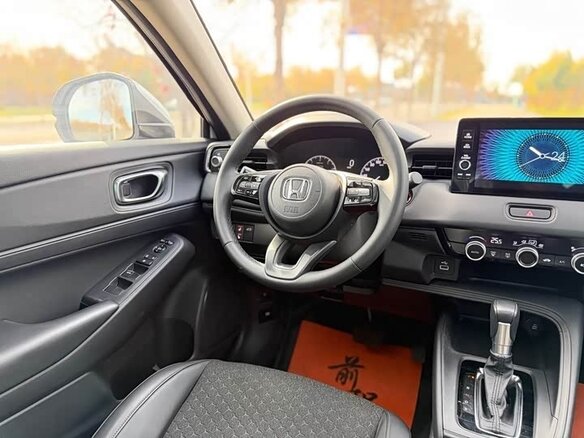 2023 Honda HR-V III, белый, 1777000 рублей - вид 8
