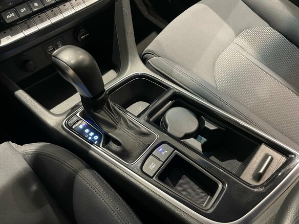 2018 Hyundai Sonata VII (LF) Рестайлинг, серый, 1800000 рублей - вид 16