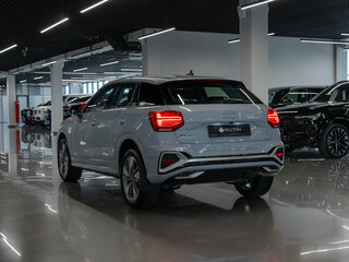 2025 Audi Q2 L 35 TFSI I Рестайлинг, серый, 3740000 рублей, вид 4