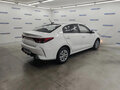 2021 Kia Rio IV Рестайлинг, белый, 1670000 рублей - вид 2