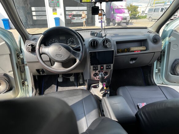 2007 Renault Logan I, зелёный - вид 7
