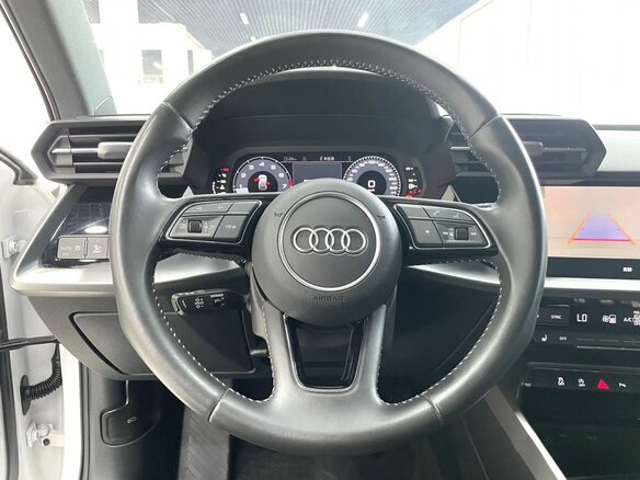2022 Audi A3 Sportback 35 TFSI IV (8Y), белый, 2550000 рублей - вид 9