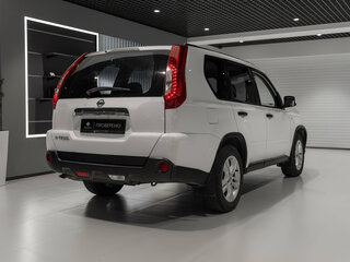 2013 Nissan X-Trail II Рестайлинг, белый, 1180000 рублей, вид 5