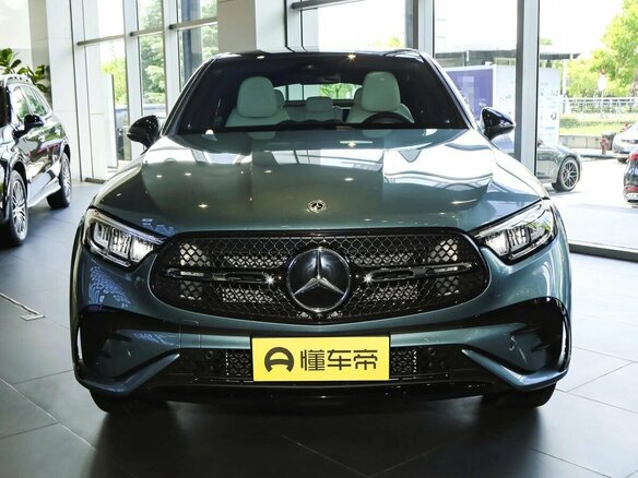 2026 Mercedes-Benz GLC Coupe 260 II (C254), голубой, 7900000 рублей - вид 1