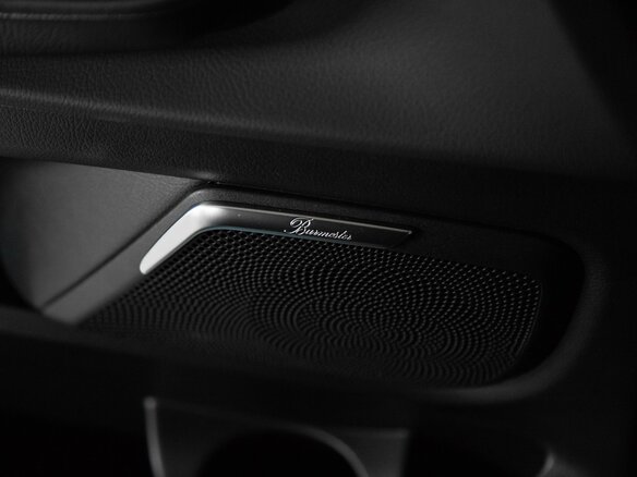 2026 Mercedes-Benz V-Класс Extra Long 300 d экстра длинный III (W447) Рестайлинг 2, чёрный, 18446400 рублей - вид 9