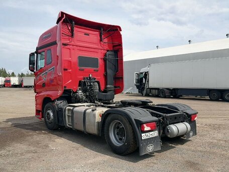 2024 FAW J7, красный, 4100000 рублей, вид 4