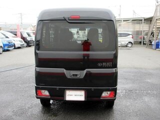 2022 Daihatsu Hijet XI, чёрный, 910700 рублей, вид 5