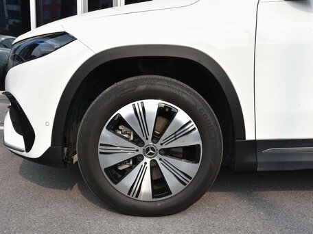 2025 Mercedes-Benz EQA 260 I Рестайлинг, белый, 4445000 рублей, вид 5