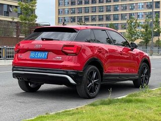 2022 Audi Q2 L 35 TFSI I Рестайлинг, красный, 1620000 рублей, вид 5