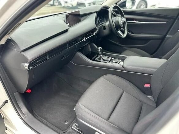2022 Mazda 3 IV (BP), белый, 1200000 рублей - вид 13