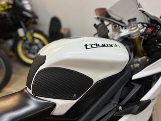 2014 Triumph Daytona 675, белый, 645000 рублей, вид 5