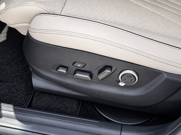 2025 Genesis GV70 I Рестайлинг, белый, 6800002 рублей - вид 15