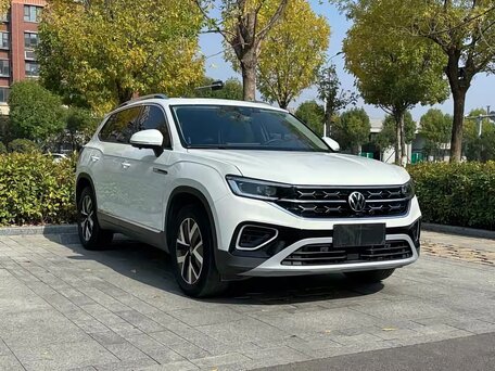 2023 Volkswagen Tayron I Рестайлинг, белый, 2357000 рублей, вид 1