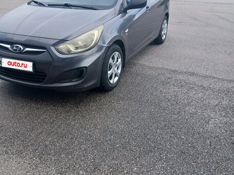 2014 Hyundai Solaris I, серый, вид 1