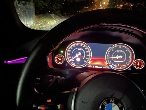 2019 BMW X6 30d II (F16), белый, 3800000 рублей - вид 4