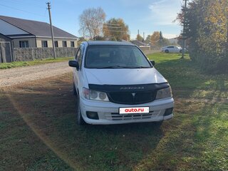 1999 Nissan Presage I, белый, 410000 рублей, вид 1