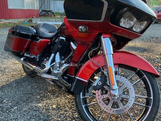 2021 Harley-Davidson CVO Road Glide, красный, 2400000 рублей, вид 3