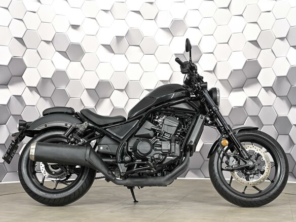2024 Honda CMX 1100 Rebel, серый, 1195000 рублей - вид 2