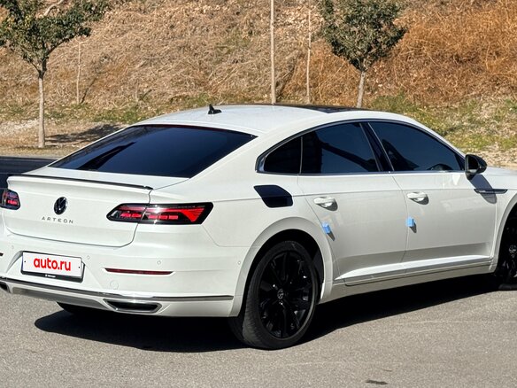 2023 Volkswagen Arteon I Рестайлинг, белый, 4650000 рублей - вид 3