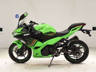 2024 Kawasaki Ninja 400, зелёный, 797000 рублей, вид 1