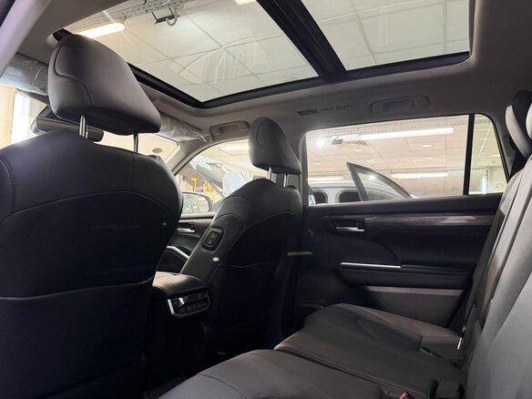 2026 Toyota Highlander IV (XU70), белый, 5500000 рублей - вид 13