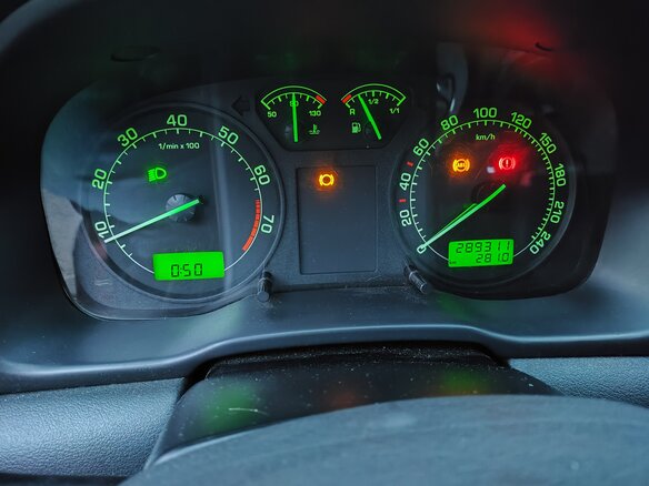 2008 Skoda Octavia I (A4) Рестайлинг, пурпурный, 320000 рублей - вид 5