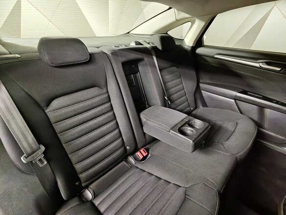 2016 Ford Mondeo V, чёрный - вид 16