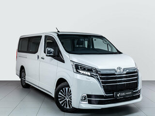 2024 Toyota HiAce H300, белый, 11900000 рублей, вид 3
