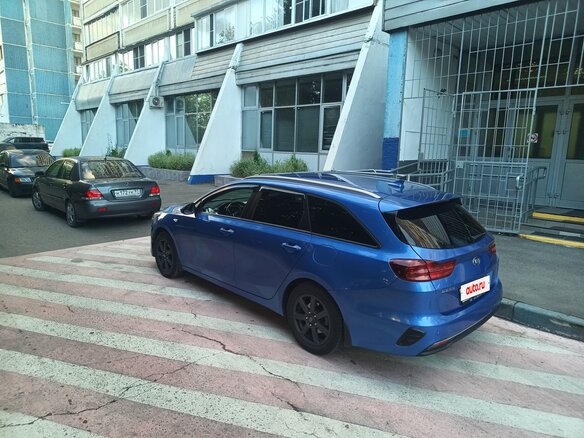 2020 Kia Ceed III, синий, 1565000 рублей - вид 3
