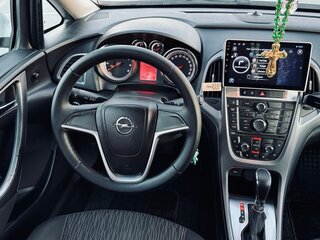 2014 Opel Astra J Рестайлинг, белый, 1050000 рублей, вид 5