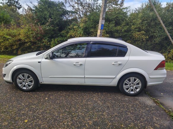 2012 Opel Astra H Рестайлинг, белый, 480000 рублей - вид 7