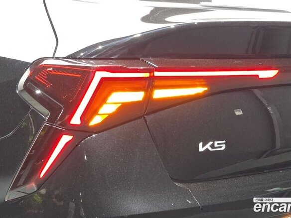 2025 Kia K5 LPi III Рестайлинг, чёрный, 3470000 рублей - вид 26