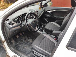 2015 Lada (ВАЗ) Vesta I, белый, 600000 рублей, вид 2