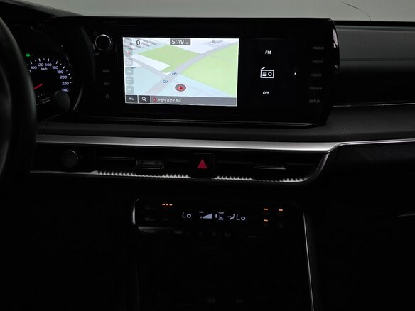 2022 Kia K5 III, чёрный, 2098000 рублей - вид 16