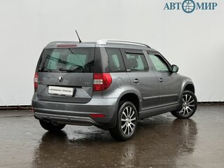 2015 Skoda Yeti I Рестайлинг, серый, 1350000 рублей, вид 5