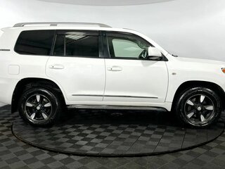 2011 Toyota Land Cruiser 200 Series, белый, 2500000 рублей, вид 5