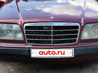 1996 Mercedes-Benz E-Класс 220 I (W124), пурпурный, 730000 рублей, вид 1